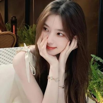 脱口秀演员又出大瓜：脚踏两条船，被全网抵制，一夜之间